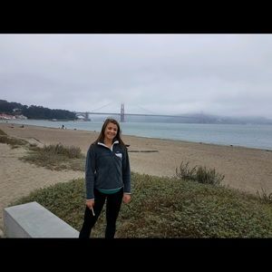 Meet your Posher, Elizabeth